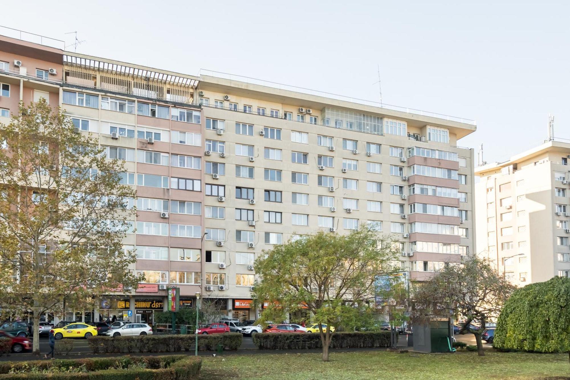Chic Comfort 1Bdr With Landmark View - Concerthall Bucarest Esterno foto