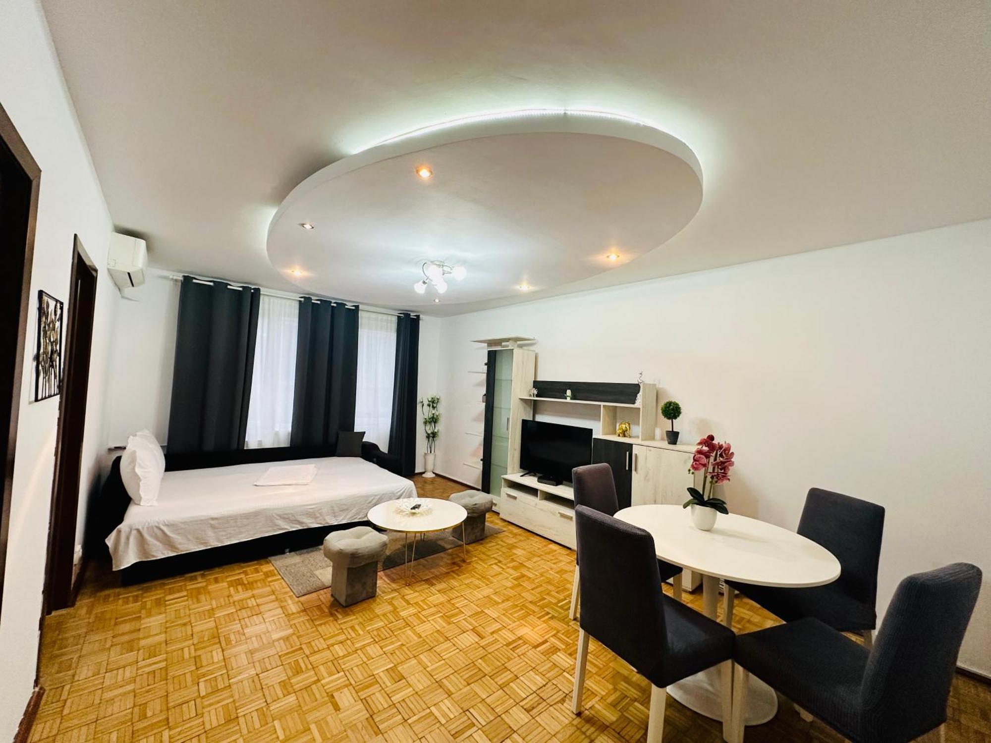 Chic Comfort 1Bdr With Landmark View - Concerthall Bucarest Esterno foto