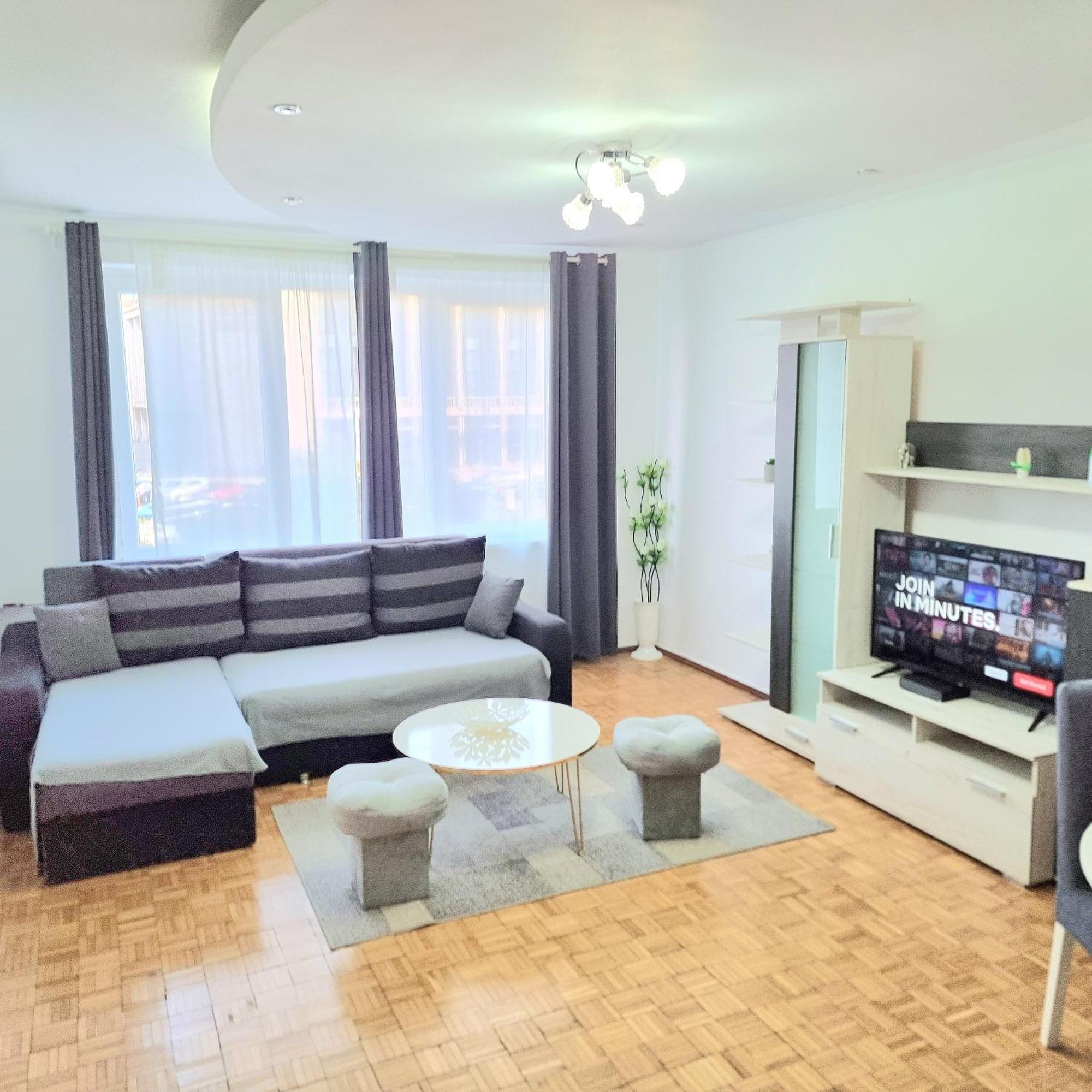 Chic Comfort 1Bdr With Landmark View - Concerthall Bucarest Esterno foto
