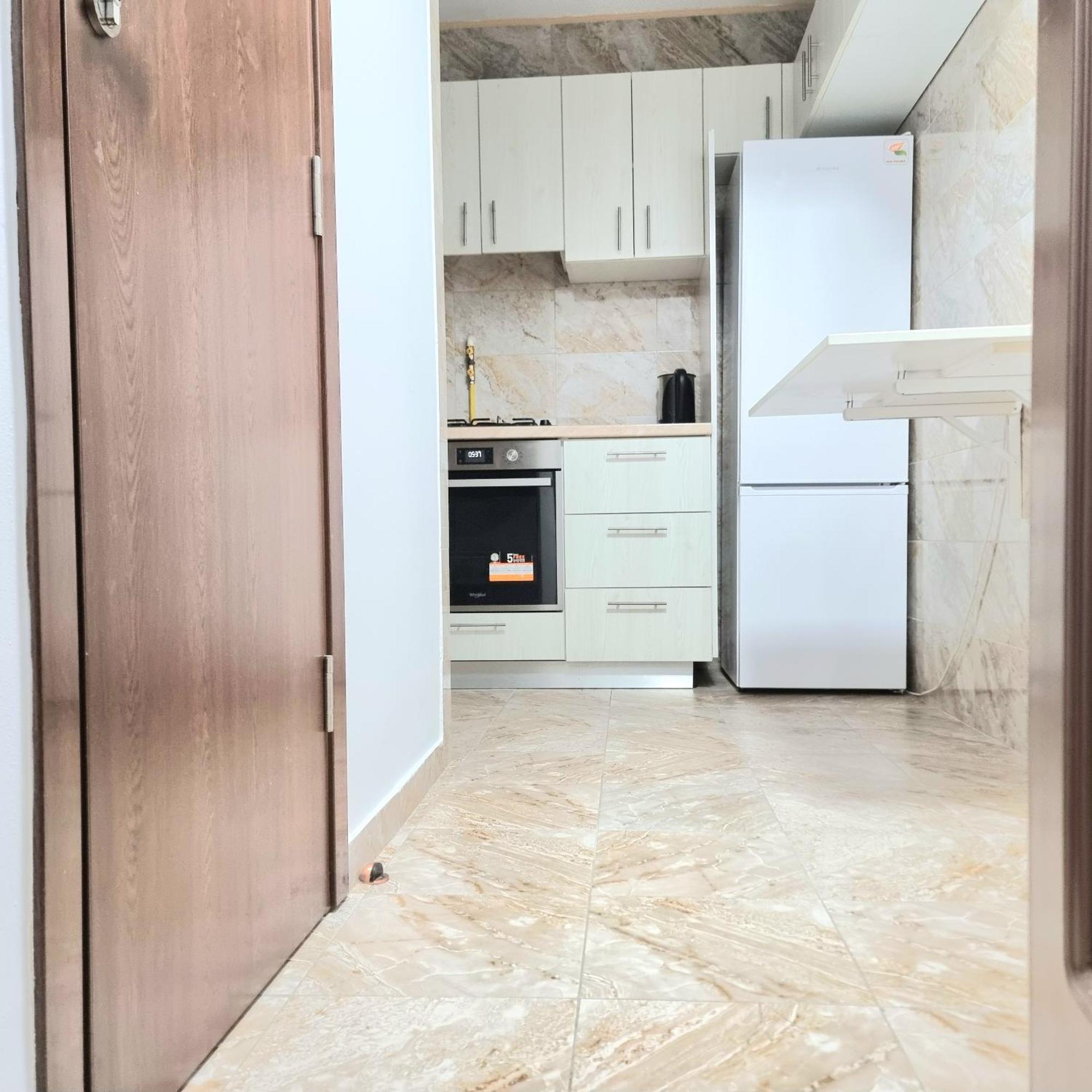 Chic Comfort 1Bdr With Landmark View - Concerthall Bucarest Esterno foto