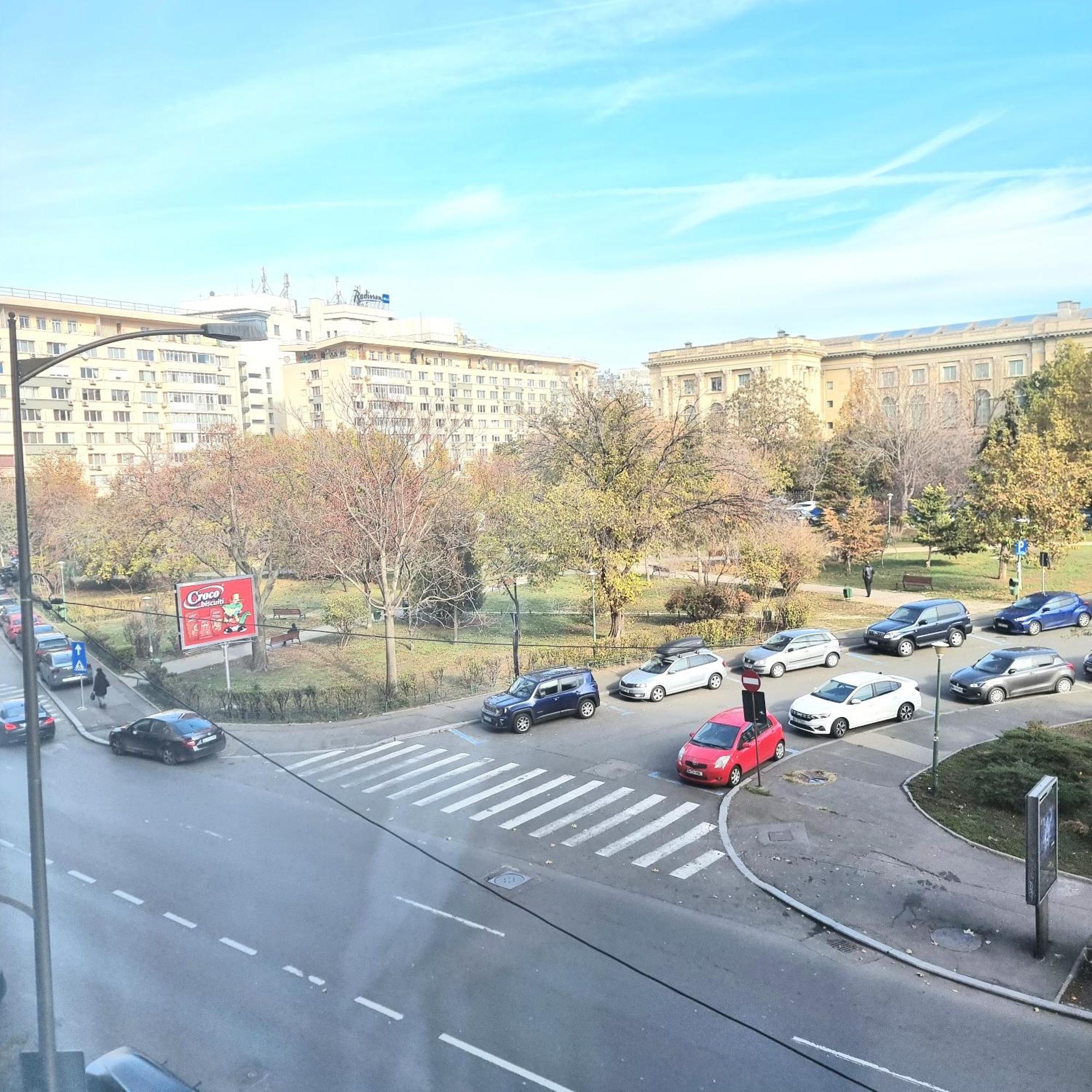 Chic Comfort 1Bdr With Landmark View - Concerthall Bucarest Esterno foto